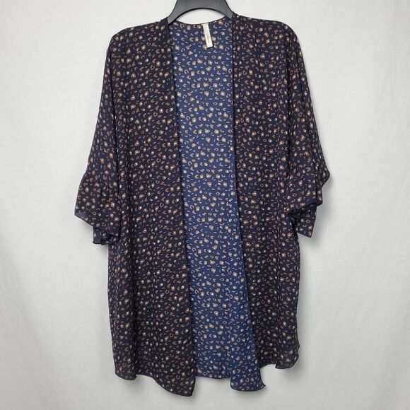 LilyPad Large Navy Floral Open Front Cover Top - Picture 1 of 5